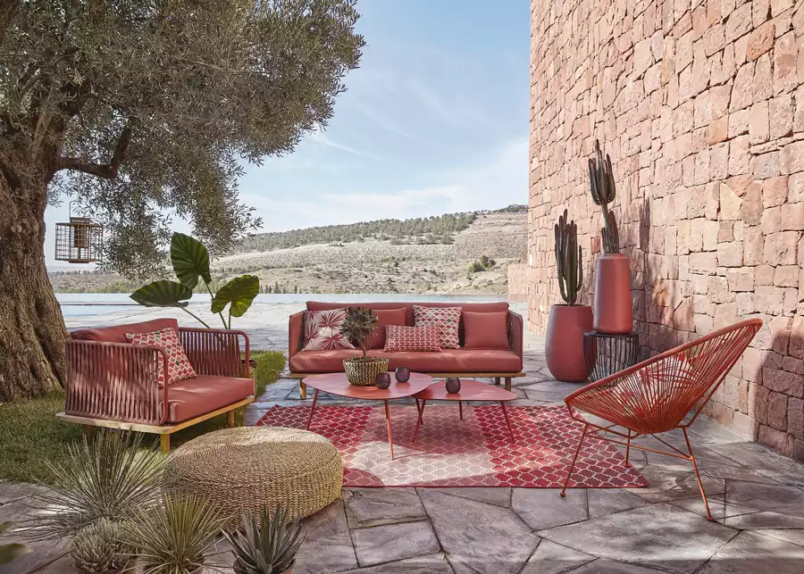 Tendances outdoor 2021: salon de jardin terracotta