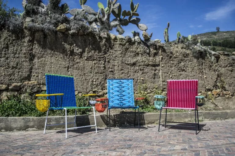 Chaise pliantes et colorées