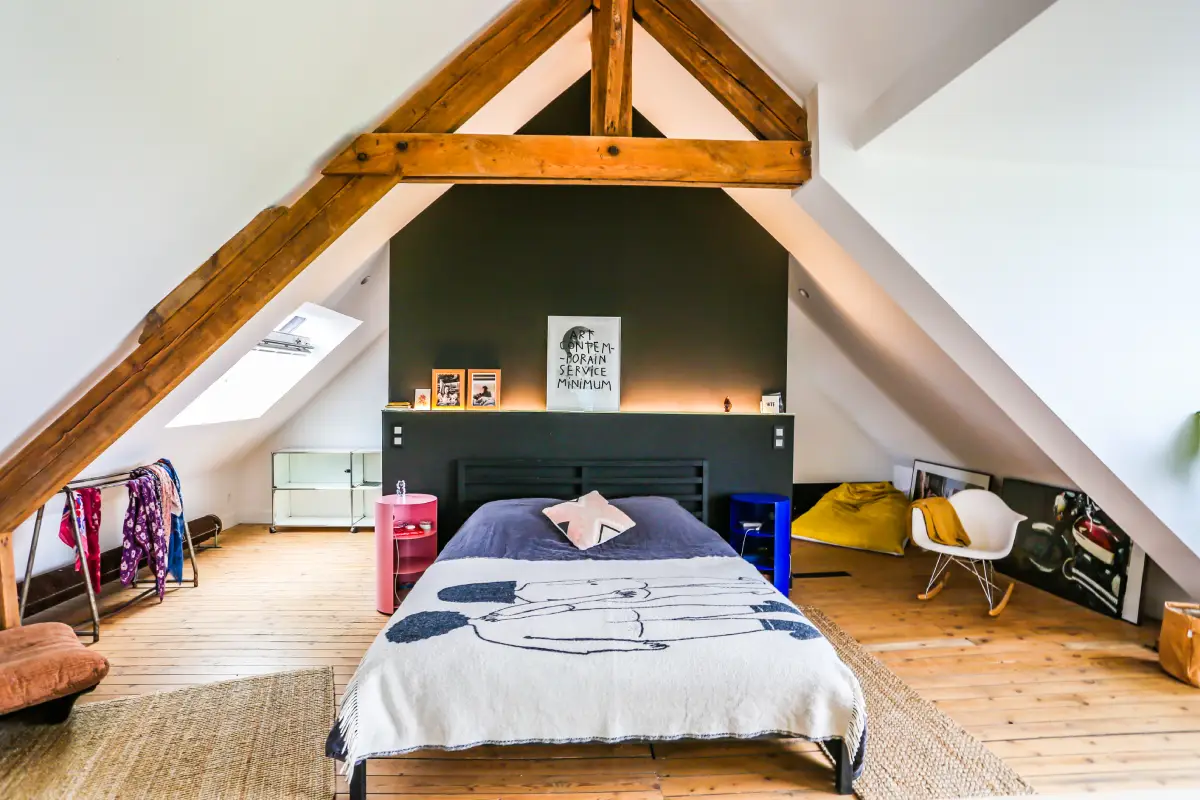 Chambre, ancien pigeonnier