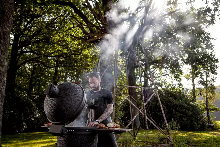 Barbecue avec couvercle