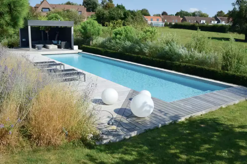 © Piscine & Jardin - extérieur - jardin - piscine - longueur