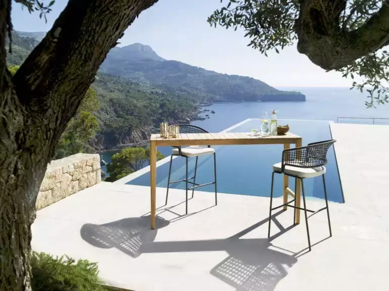 Tribu - extérieur - terrasse - table haute - bar