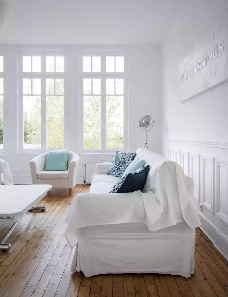 salon-blanc-et-bleu