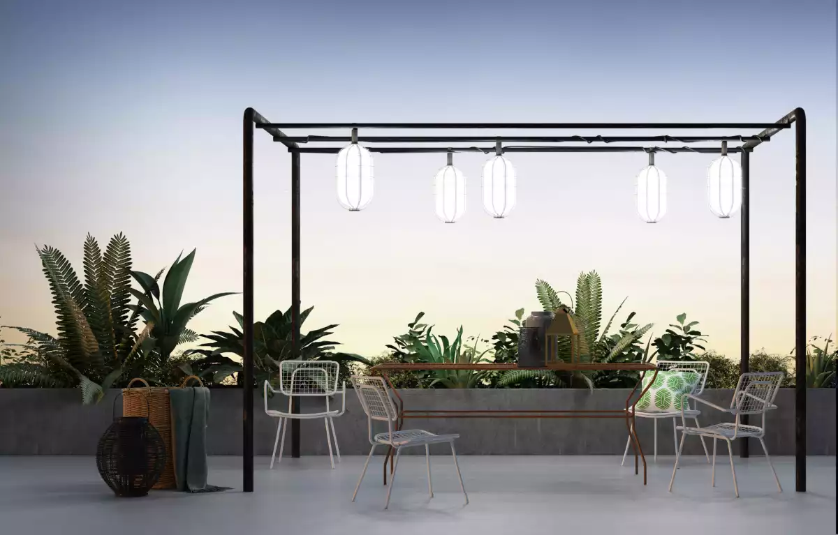 imperial-line-terrasse-avec-suspensions-lumineuses