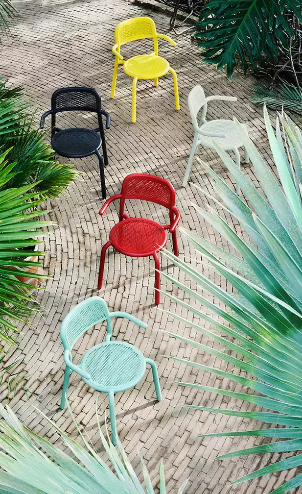 chaises bistro colorées mobilier extérieur
