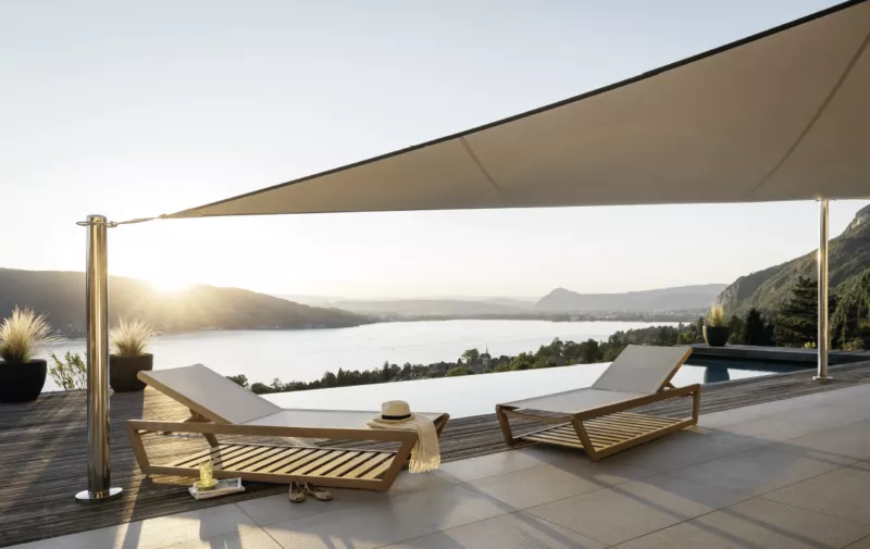 Serge Ferrari terrasse - ombragée - parasol- extérieur