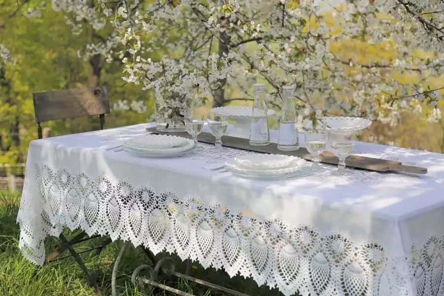 jardin table ella james