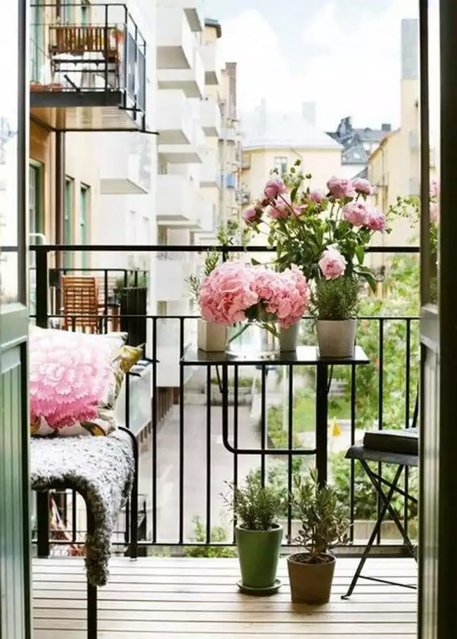 Balcon déco romantique