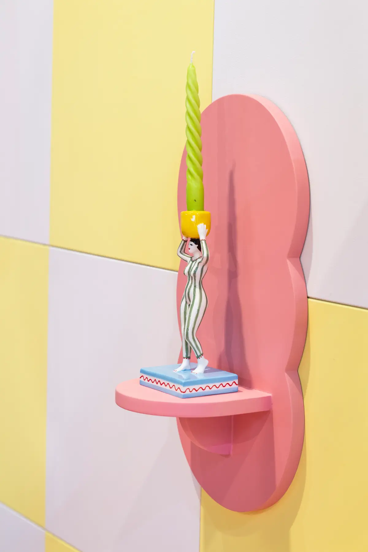 Chandelier fun, coloré, forme d'un personnage par Bitossi Home x Pangea