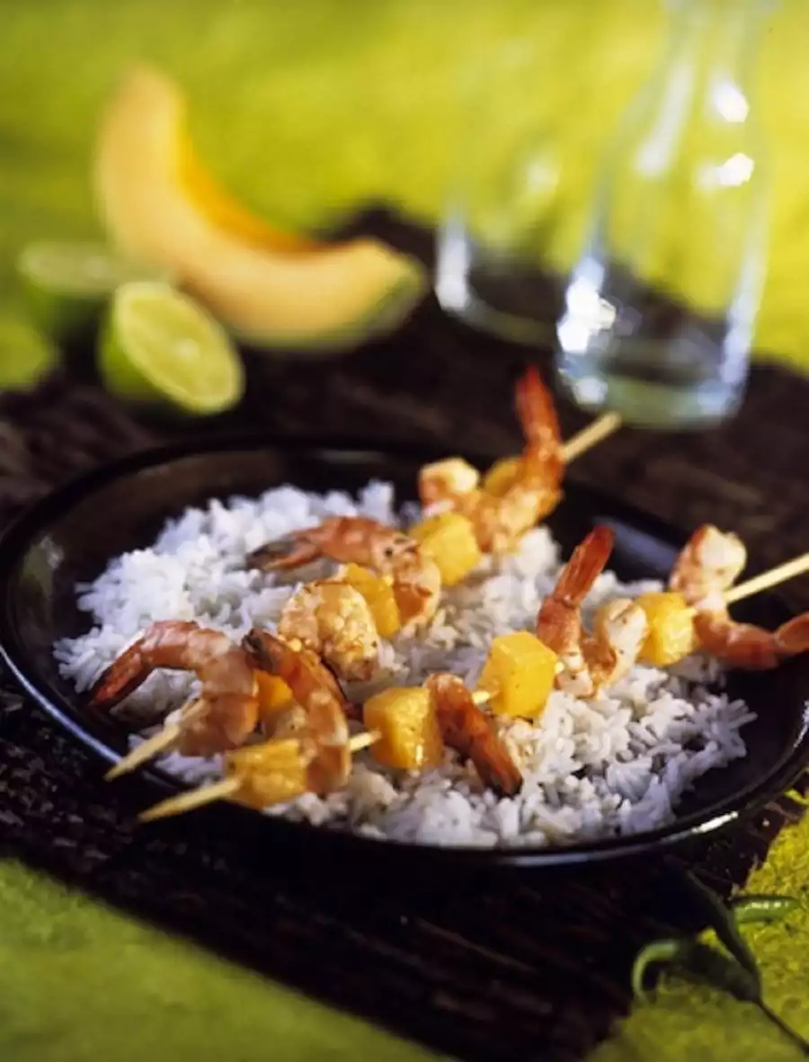 Brochettes de melon et de gambas