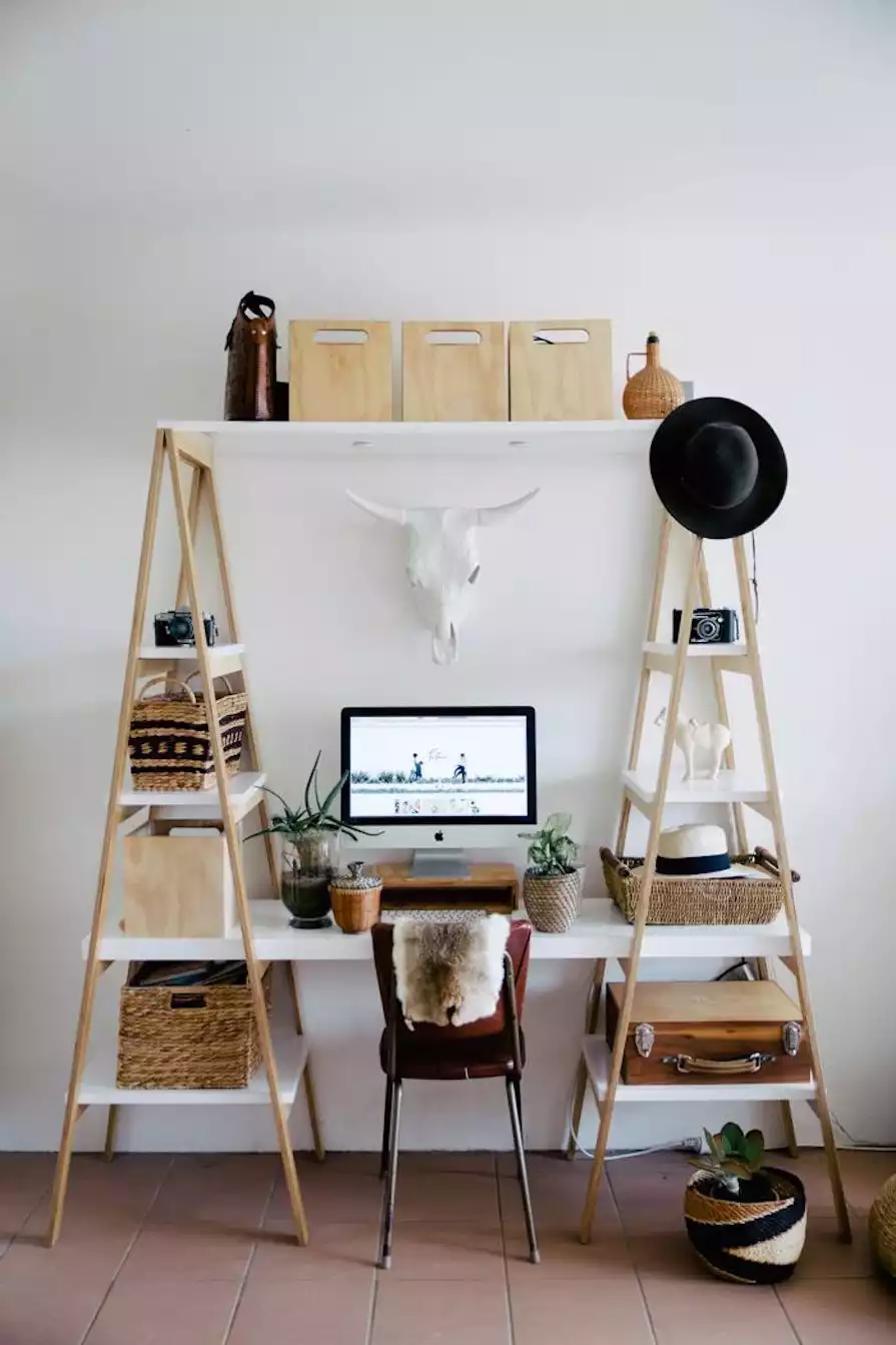 Bureau DIY