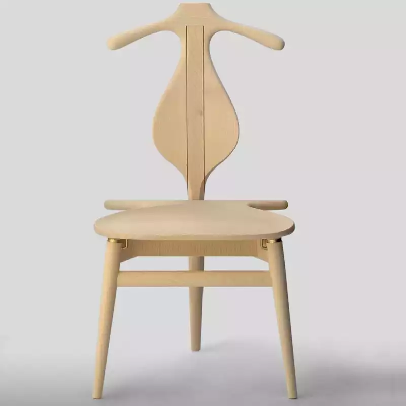 Chaise en bois brut
