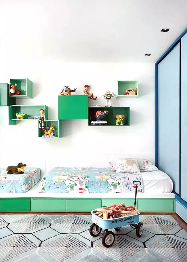 Chambre d'enfant double verte et bleue