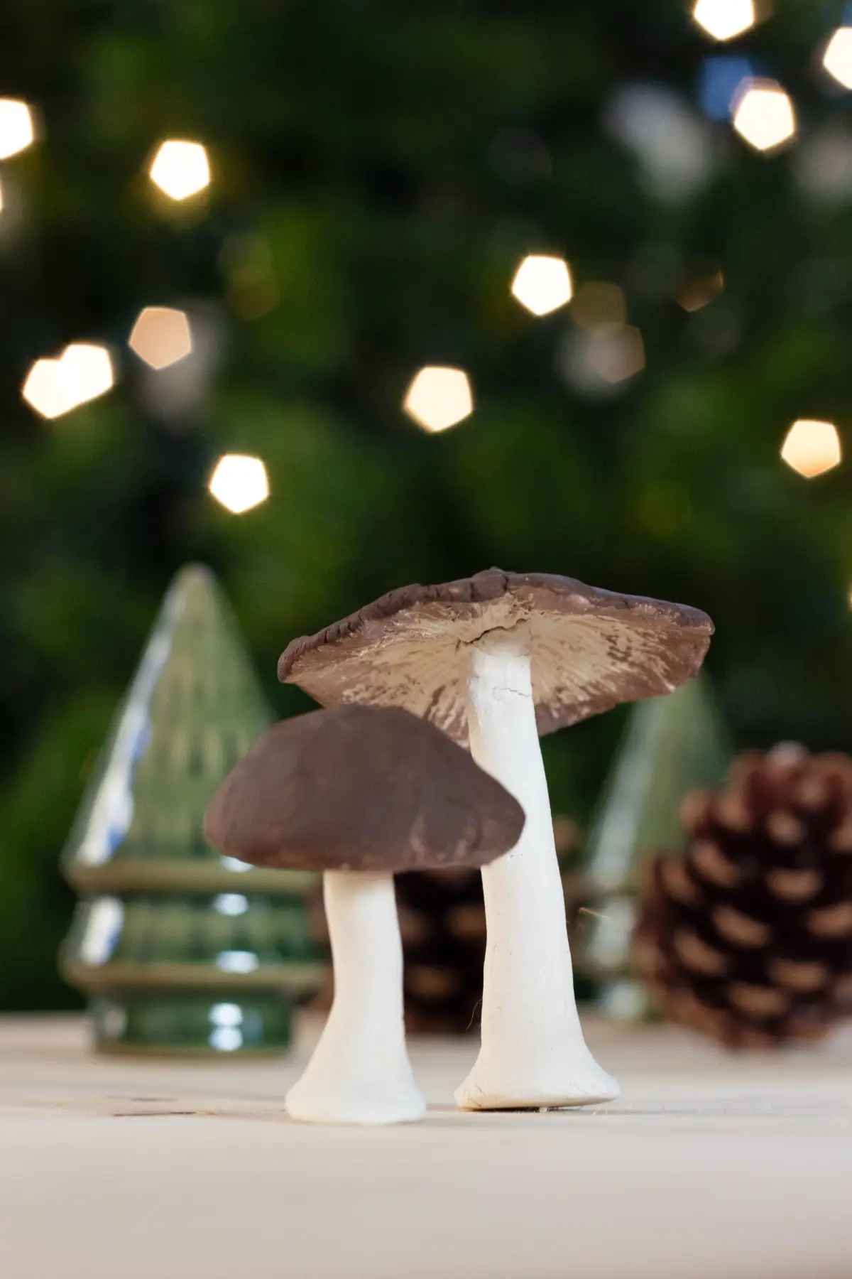 Champignon en argile autodurcissante, couleur marron