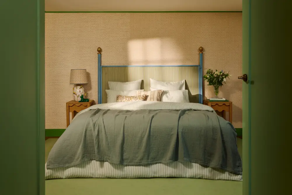 Choisir sa parure de lit pour la qualité des matières, ligne de lit vert à rayures