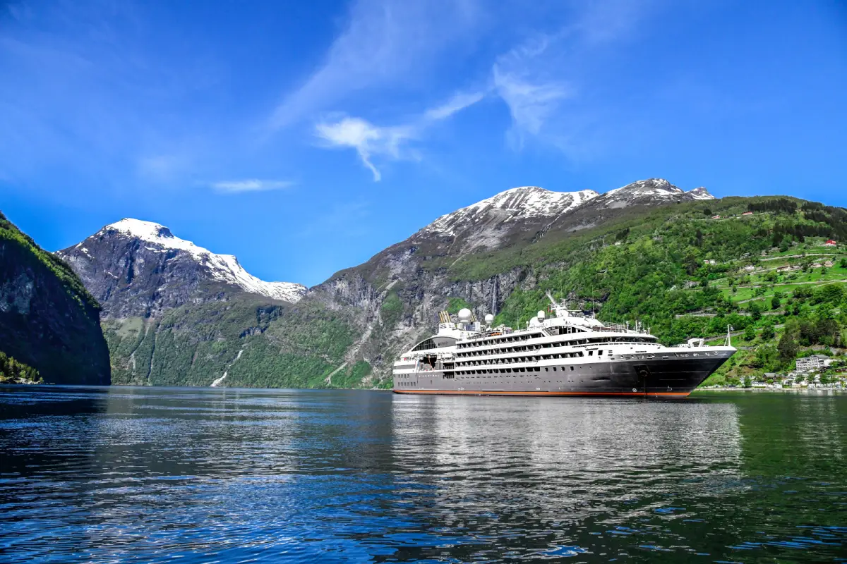 Bateau de croisière en Norvège