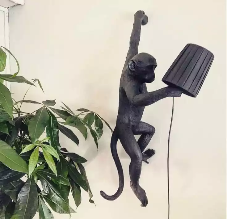 lampe déco singe grimpant Seletti jungle
