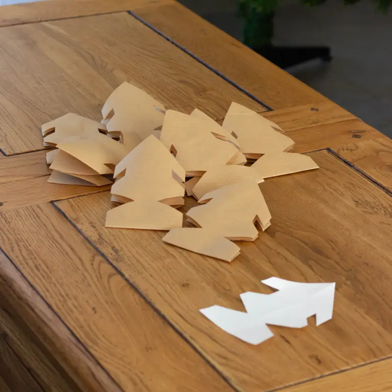 Découper les 8 exemplaires