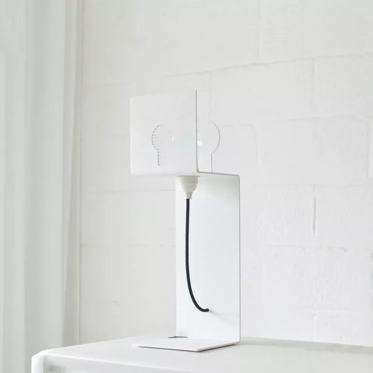 designer-belge-nicolas-destino-design-luminaire-minimaliste
