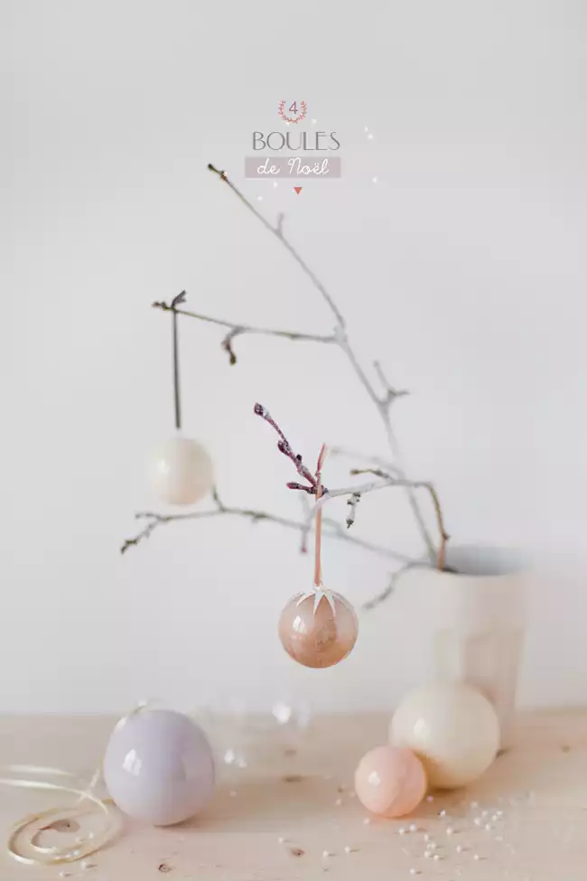 DIY boules de Noël pastel