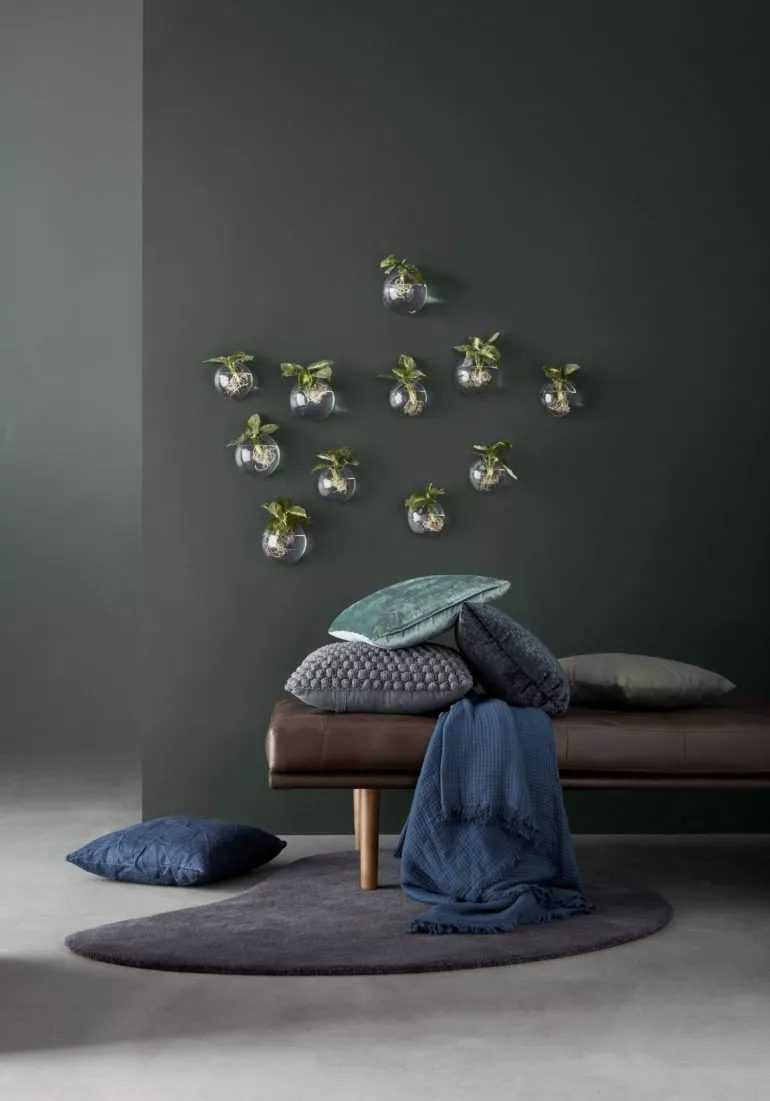 Bo Concept -- fleurs -décoration - vases - intérieur