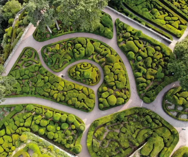 Vue du ciel des jardins remarquables de Marqueyssac