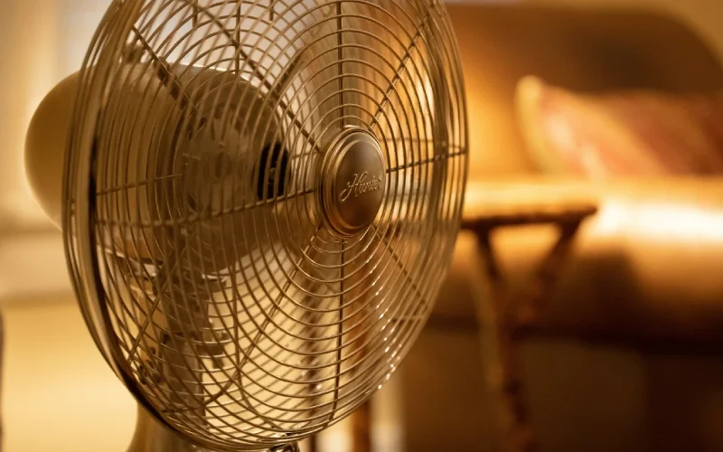 Ventilateur pour garder l'air frais dans la maison