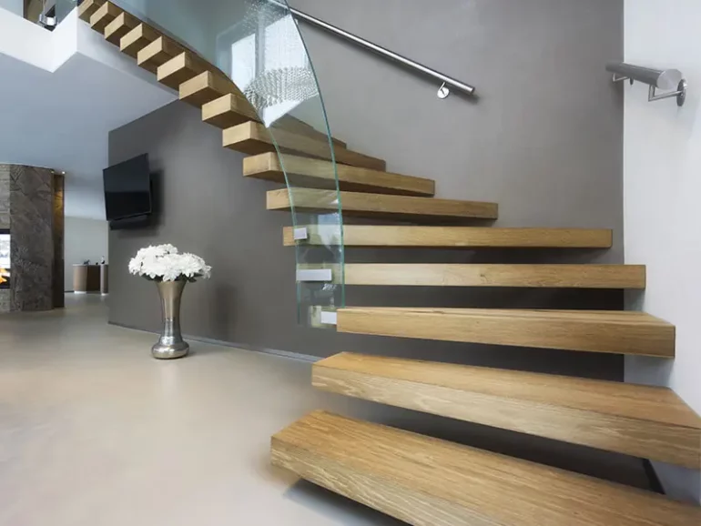 Escalier en bois et en verre
