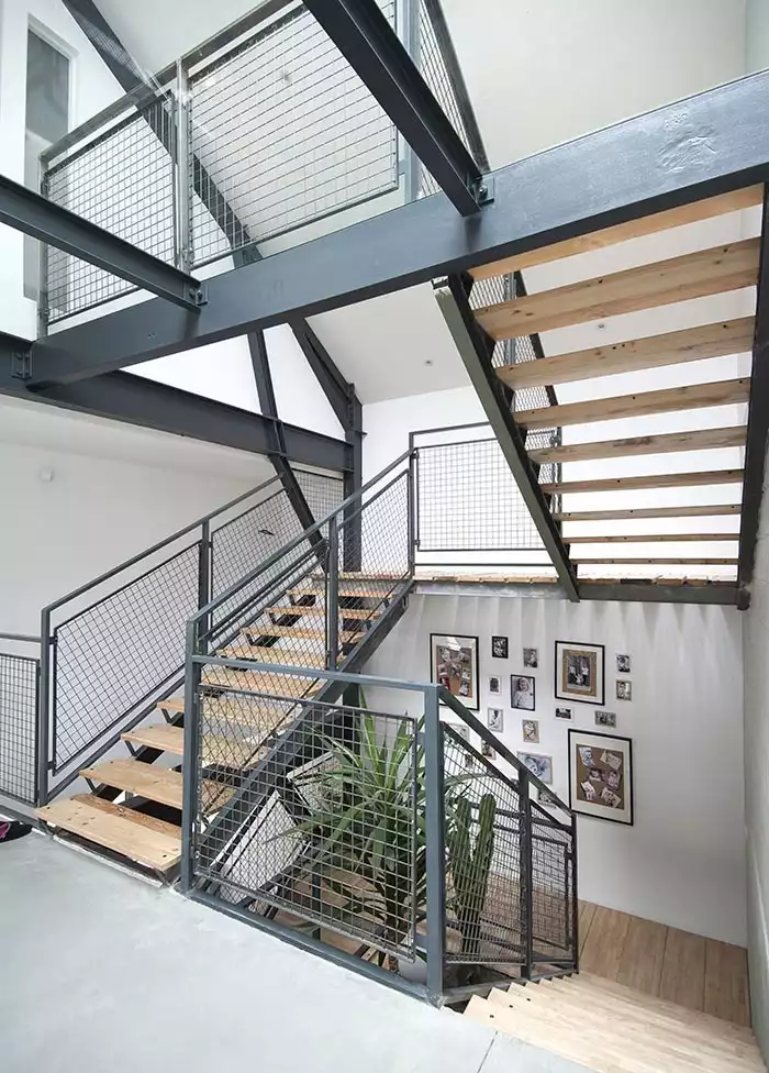 Escalier en bois style industriel