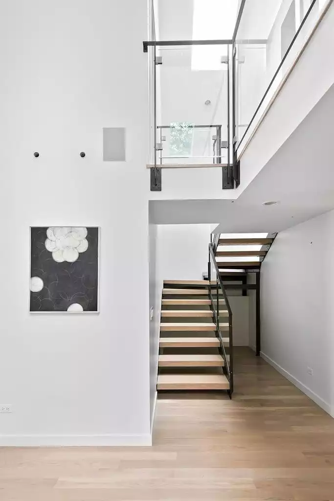 Escalier géométrique bois et métal