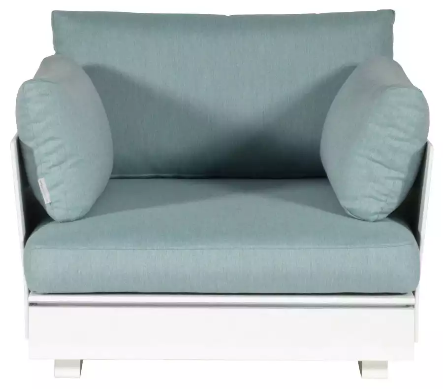 Fauteuil bas bleu pastel