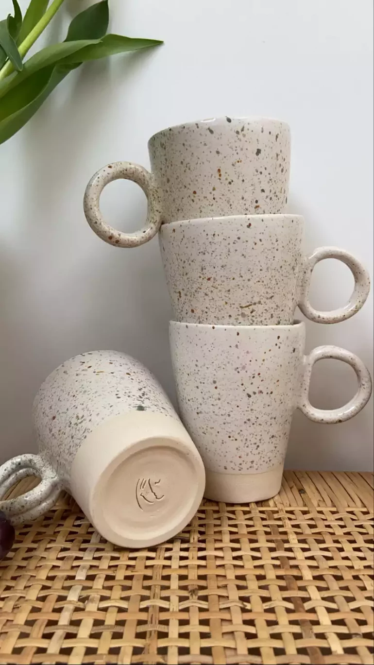 mugs, tasse en céramique