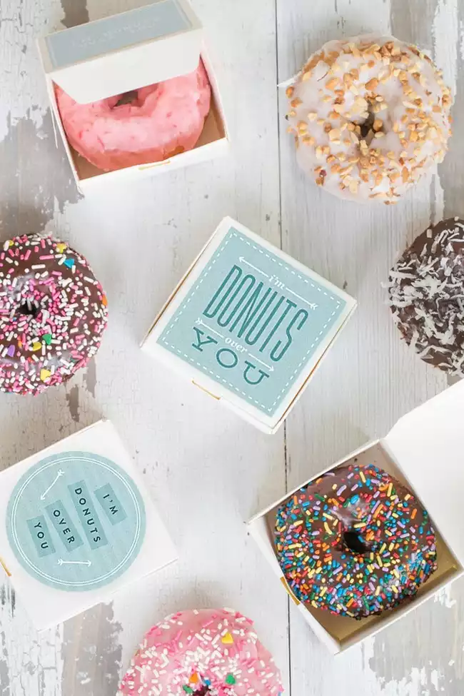 Imprimé « I’m donuts over you »