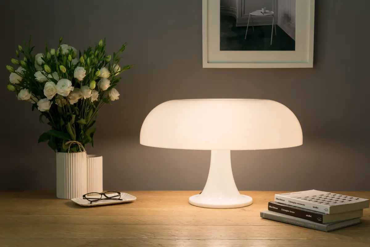 Lampe Nesso blanche chez Artemide