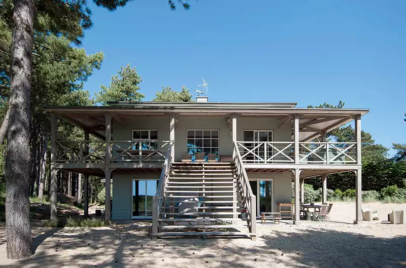 Maison en bois cubique