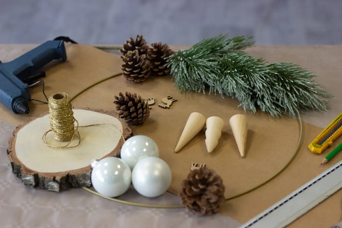 Matériel pour couronne de Noël centre de table