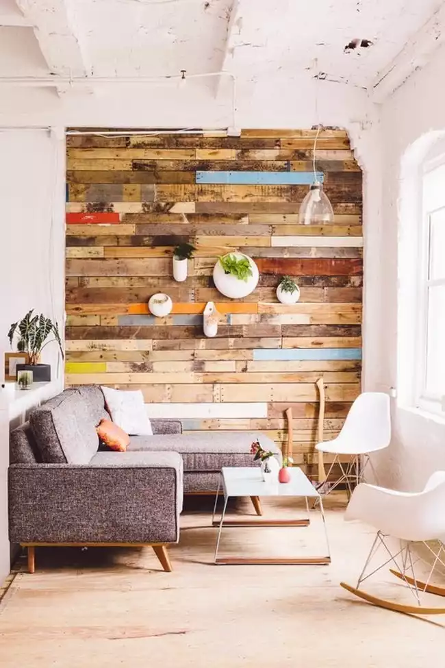 Mur en bois DIY