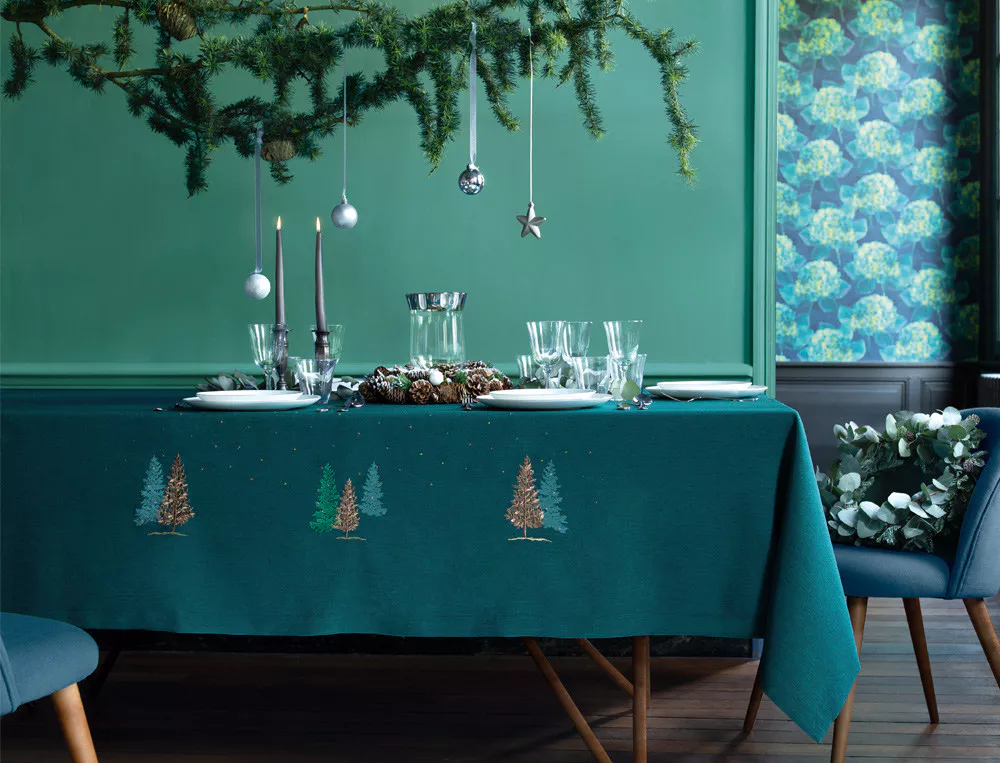 Nappe noël avec sapins en or