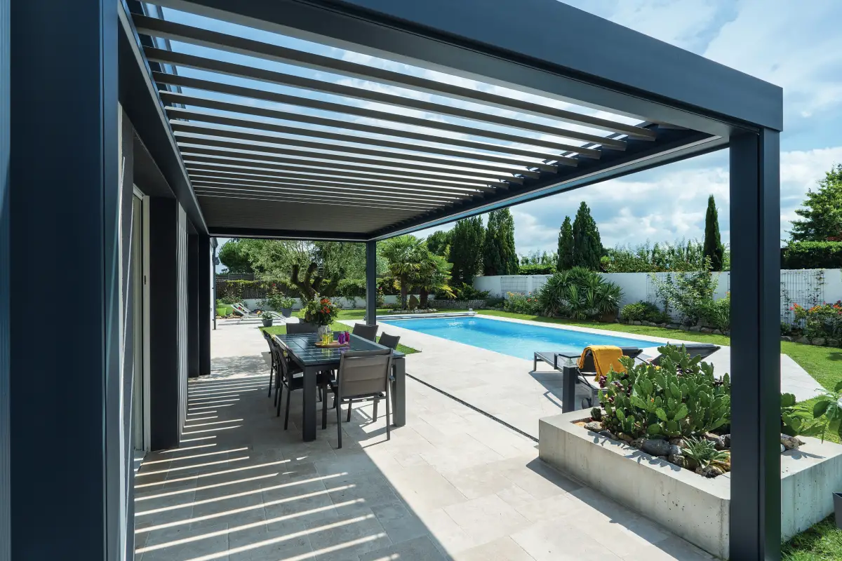 Pergola moderne bioclimatique en aluminium