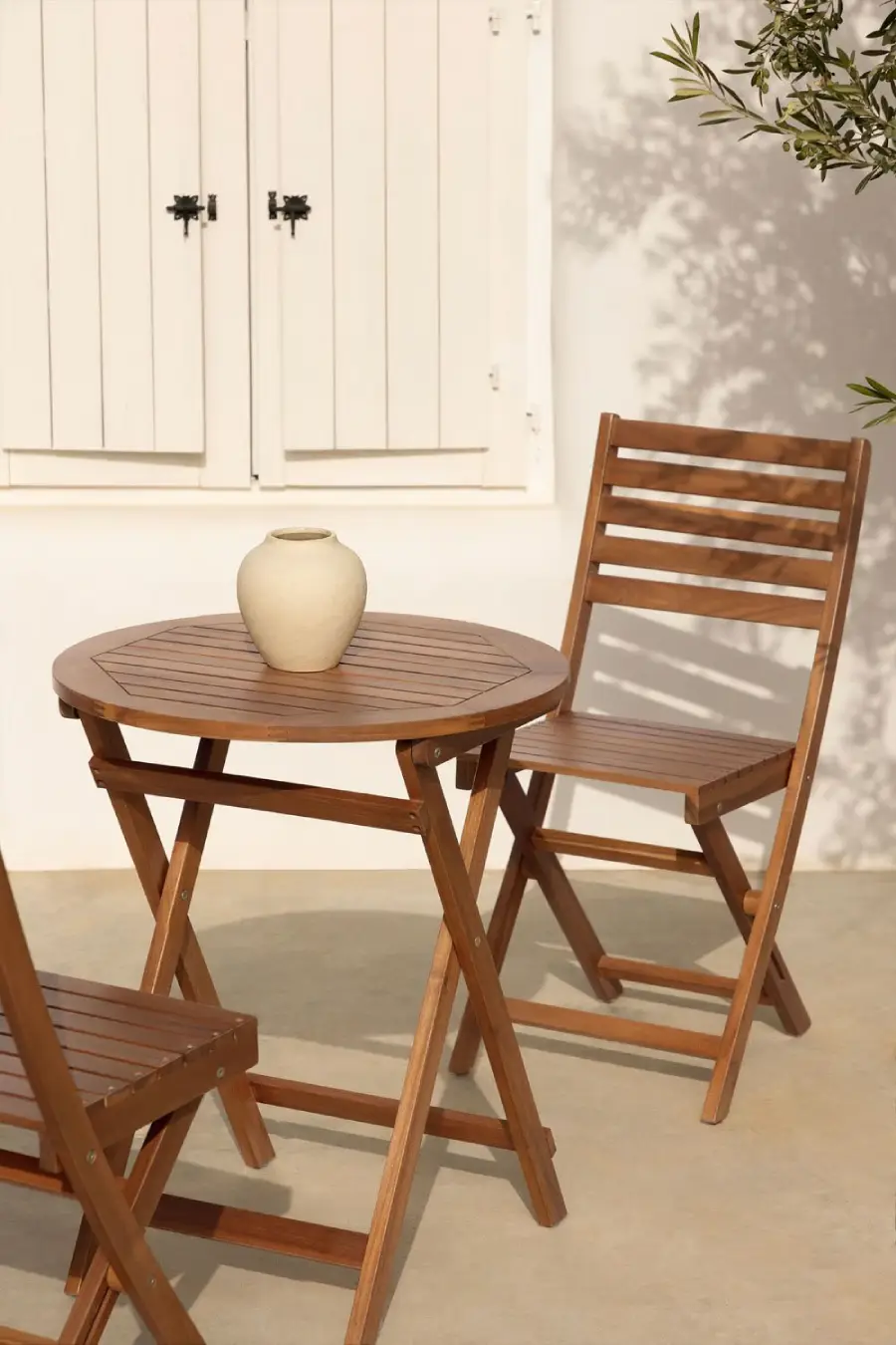 Petite table de jardin pliante en bois d'acacia