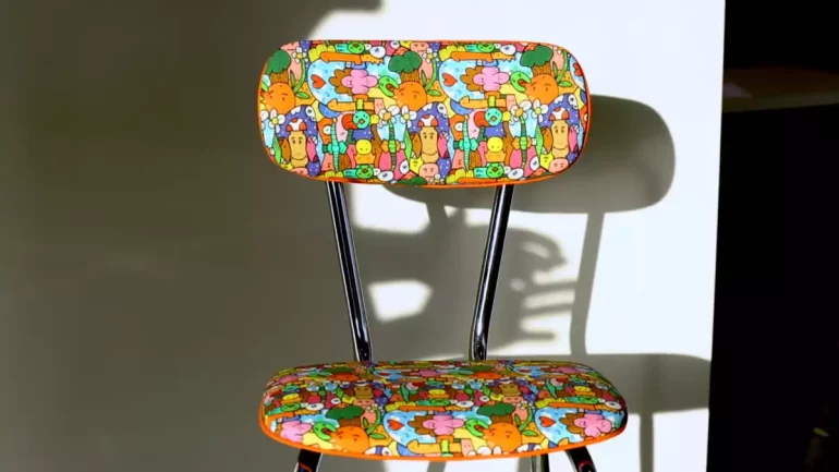 Chaise vintage artistique