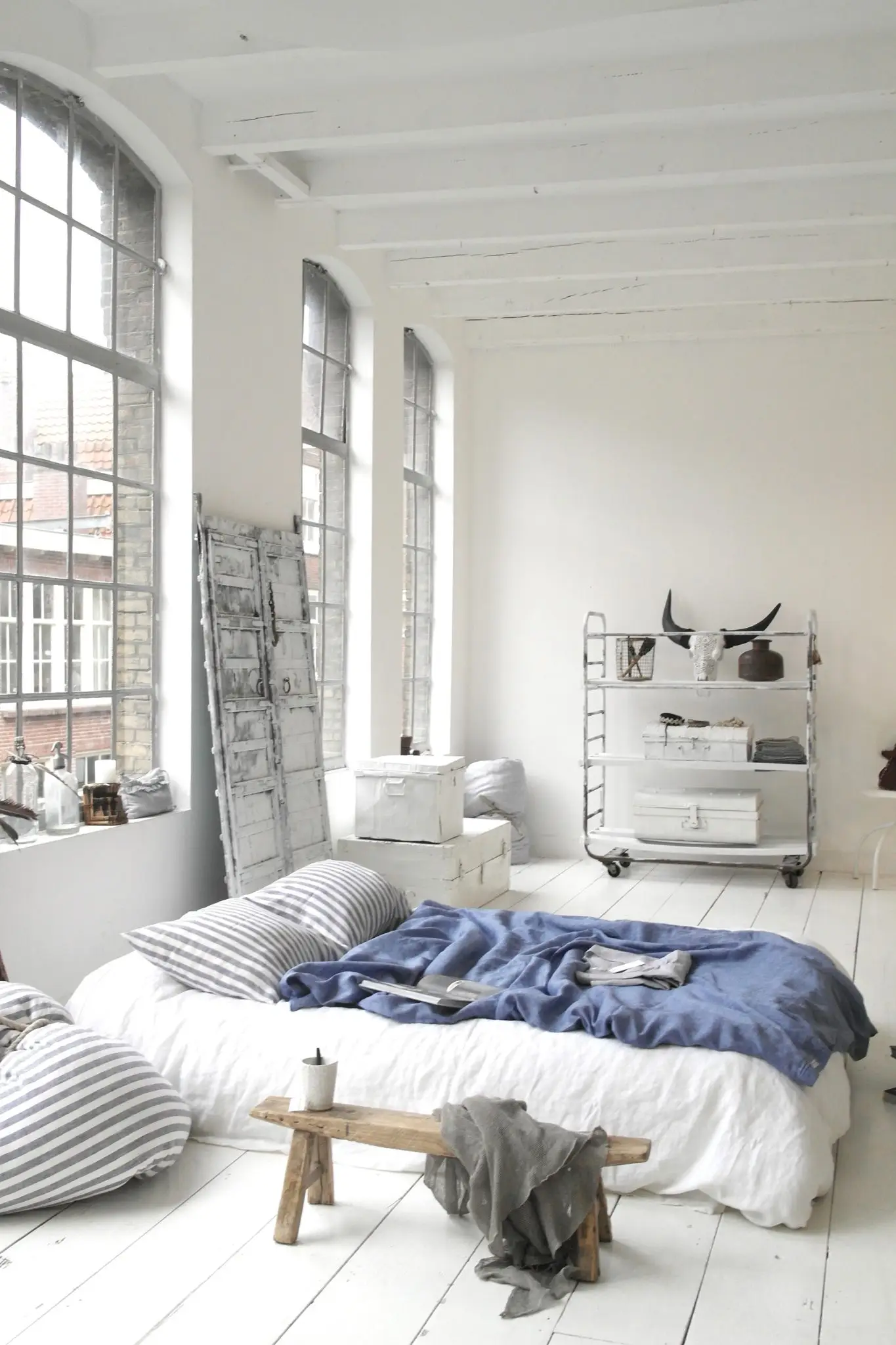 Chambre cocooning, lit sur palettes