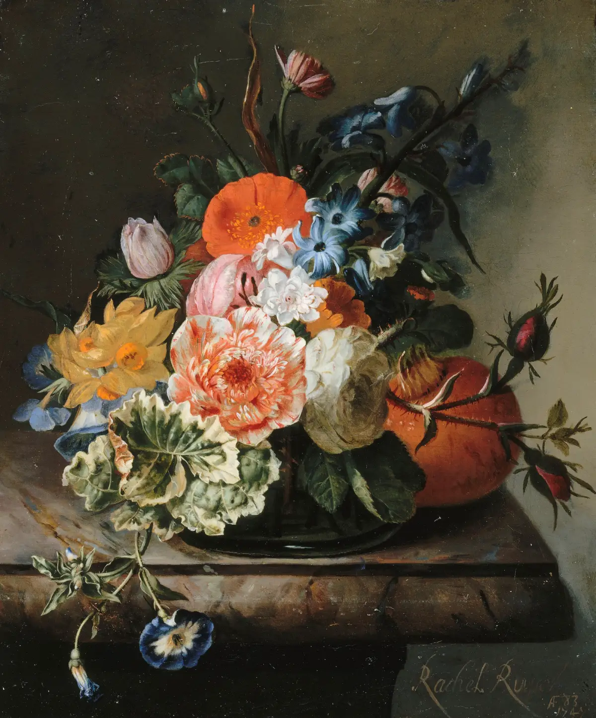 Peinture "Fleurs sur une tablette de marbre" de Rachel Ruysch. Un vase de verre sur une table, avec diverses fleurs formant bouquet