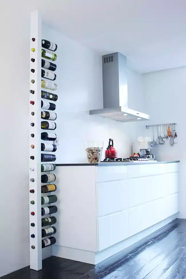 Rangement de bouteilles vertical