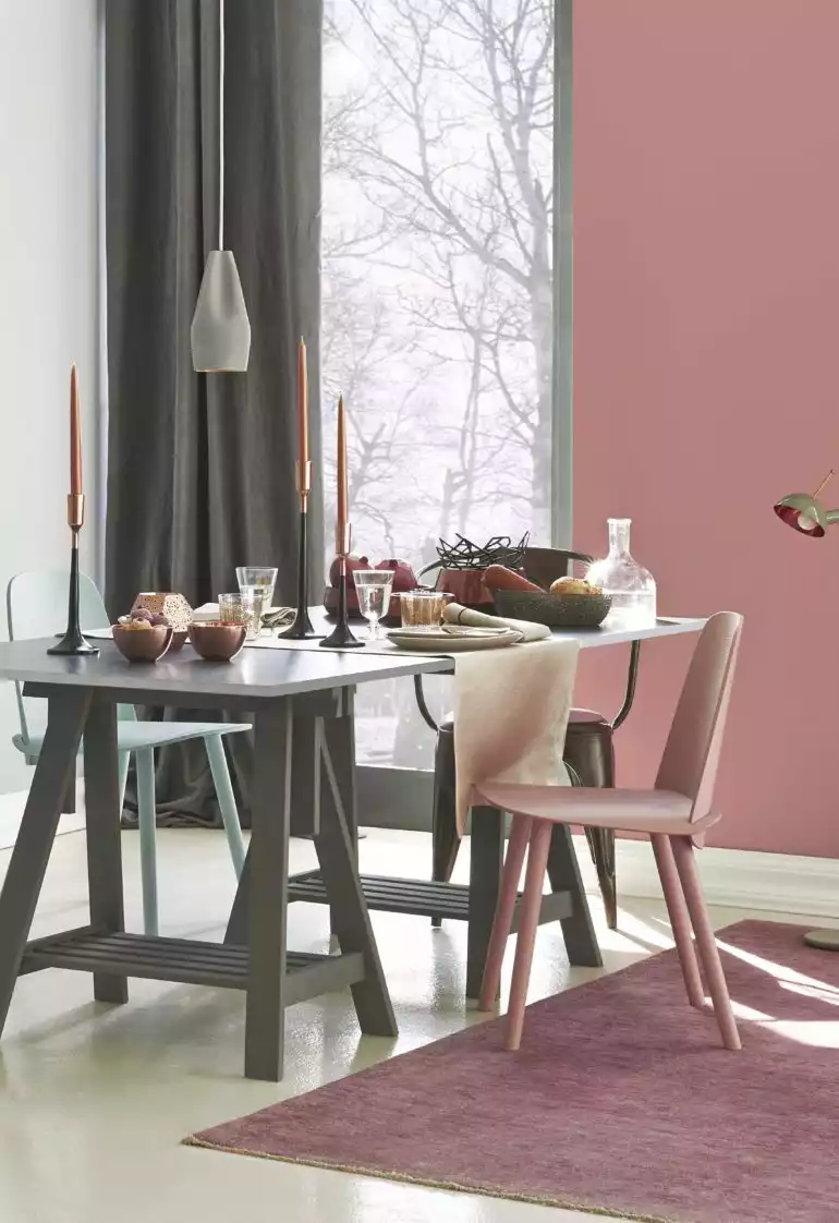 Intérieur déco rose table à manger