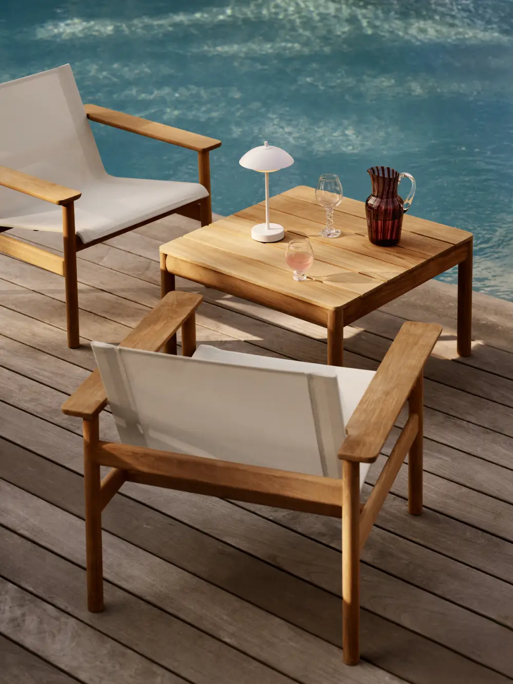 Salon de jardin tendance en bois avec assise en tissu