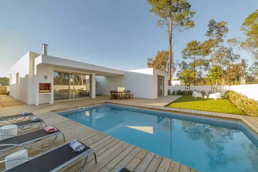 Piscine en bois enterrée