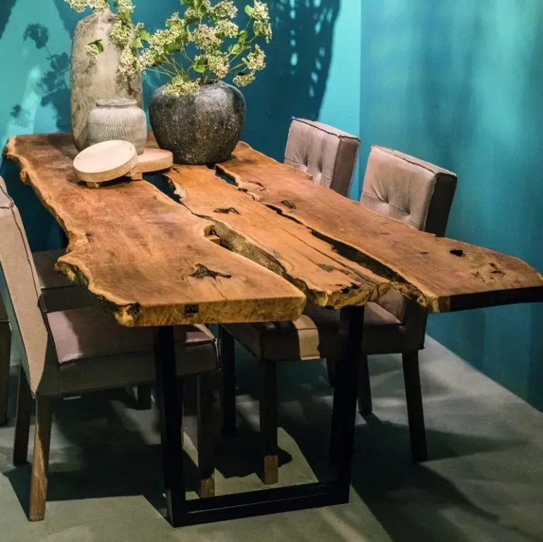 table en bois naturelle