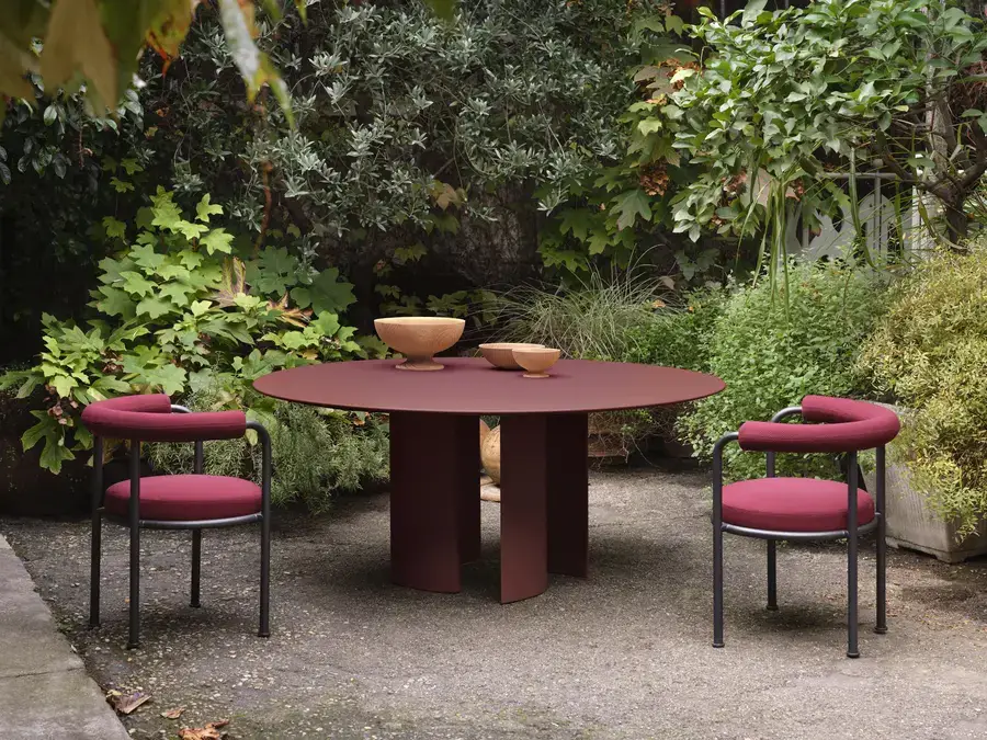 Table ronde outdoor en aluminium bordeau