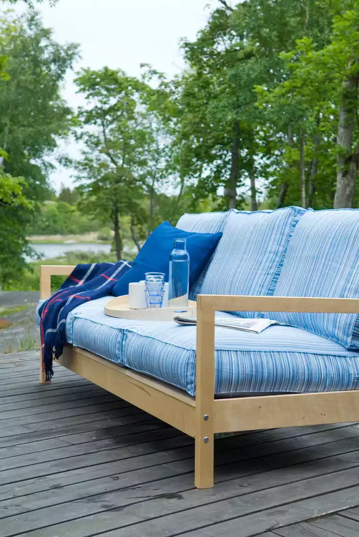 Terrasse en bois arborée